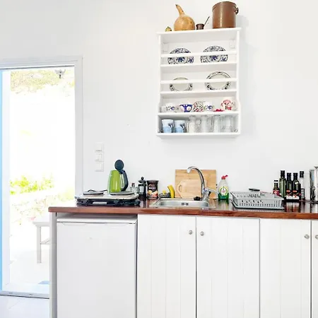 Στούντιο Σκοπελίτης 3 *